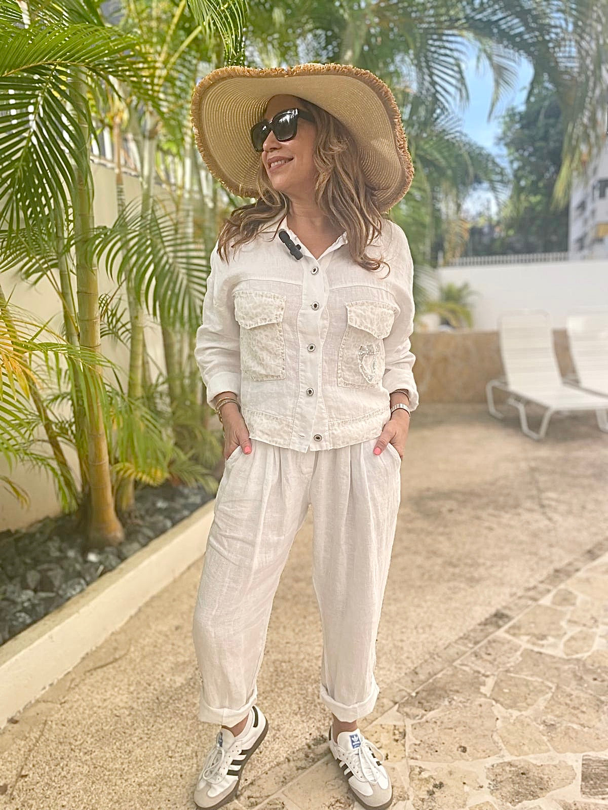 White Linen Blouse w. Sequin Heart