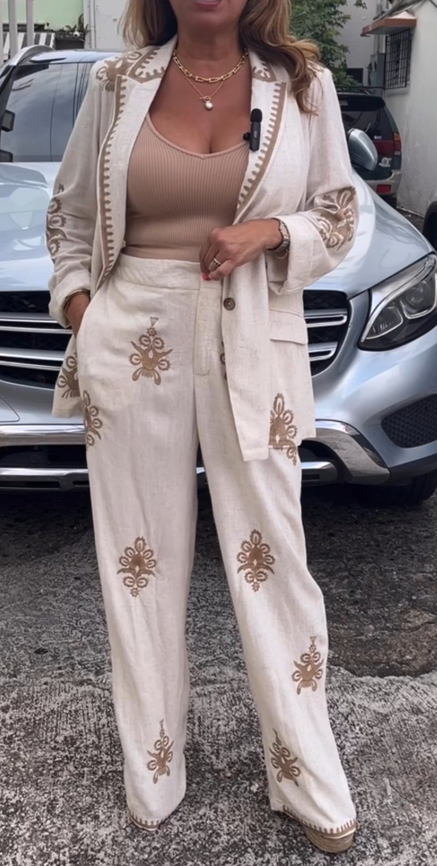 Embroidered oversized Blazer *ONLY*