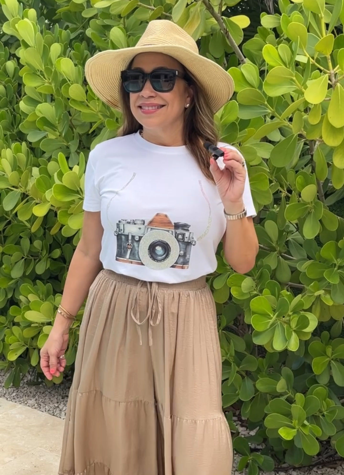 Regular Sleeve Camera T-Shirt