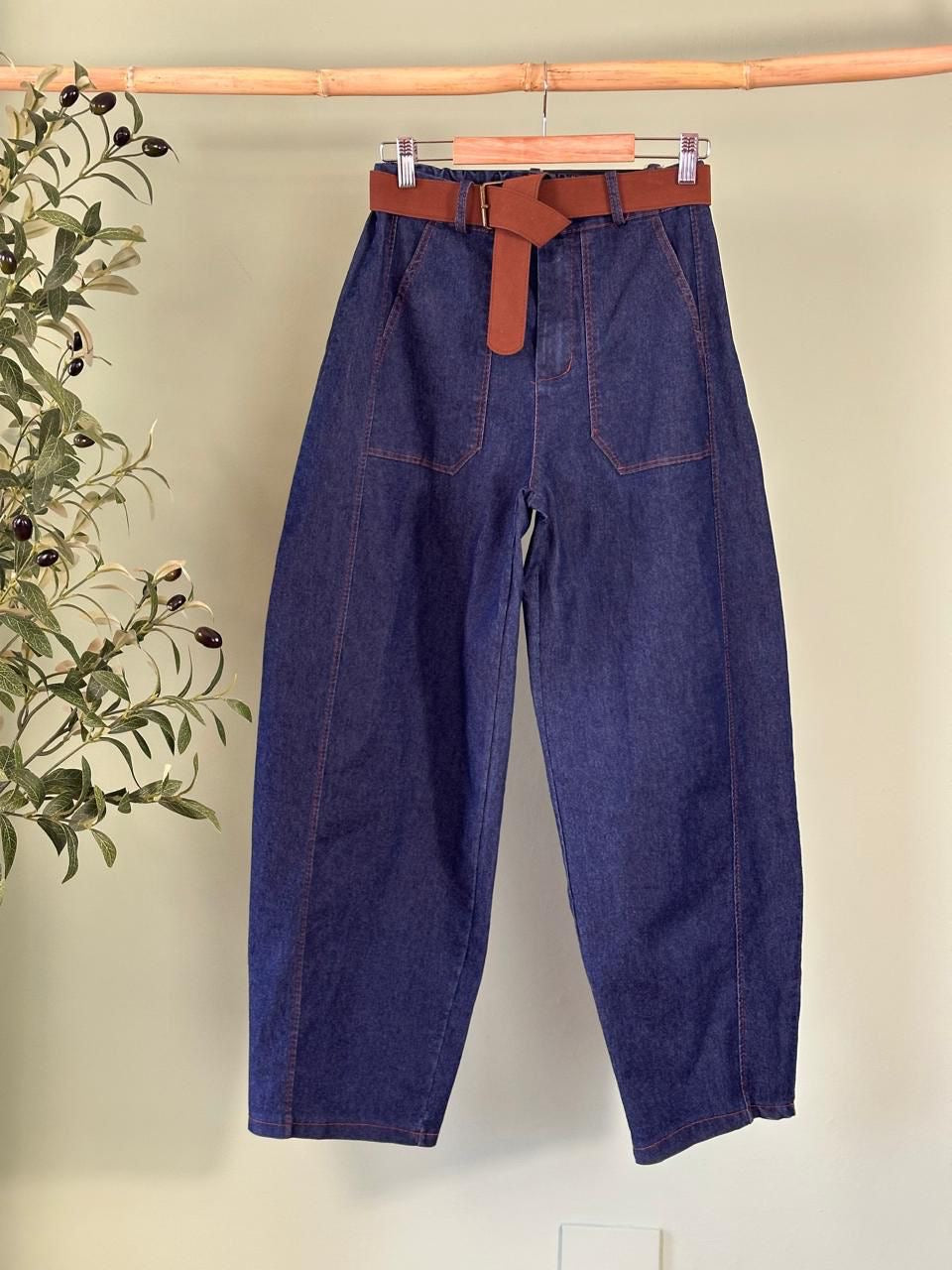 Italian Barrel Jeans w/ Belt