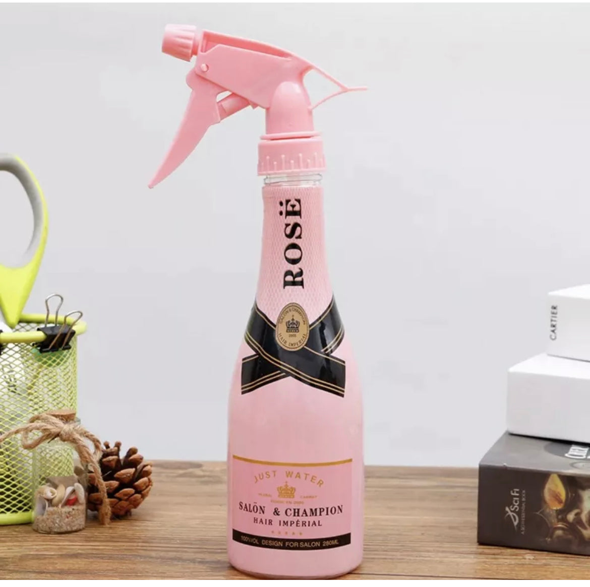 Champagne Rosé spray bottle