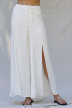 Load image into Gallery viewer, Flower Vest &amp; Pants Set
