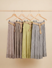 Load image into Gallery viewer, Line Animal Print Wrap Around Top Set
