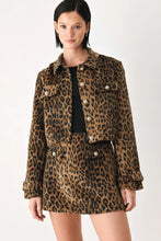 Load image into Gallery viewer, Heritage Edge Wool-Blend Cropped Jacket

