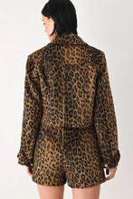 Load image into Gallery viewer, Heritage Edge Wool-Blend Cropped Jacket
