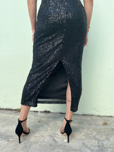 Load image into Gallery viewer, Sequined strapless midi dress
