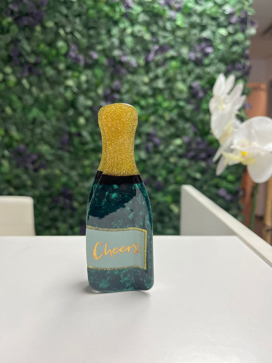Bottle hair clip