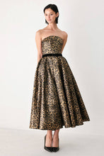Load image into Gallery viewer, Wild Strapless Midi Dress

