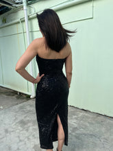 Load image into Gallery viewer, Sequined strapless midi dress
