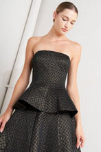 Load image into Gallery viewer, Metallic Strapless Top
