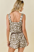 Load image into Gallery viewer, Animal Print Shorts Set
