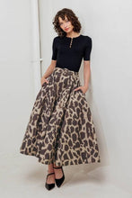 Load image into Gallery viewer, Leopard Print Belted Skirt
