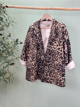 Load image into Gallery viewer, Cheetah Print Blazer
