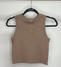 Load image into Gallery viewer, Mid length Basic Tops
