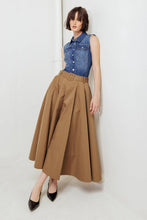 Load image into Gallery viewer, Belted Solid Maxi Skirt
