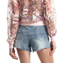 Load image into Gallery viewer, Ripped denim shorts
